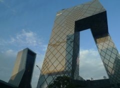 <b>成都艳莉春科技有限公司</b>